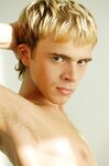 Irek - 19nitten, 19zone - Latino