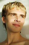 Irek - 19nitten, 19zone - Latino