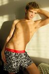 Irek - 19nitten, 19zone - Latino