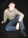 John - 19nitten, 19zone - Latino