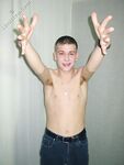 John - 19nitten, 19zone - Latino
