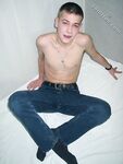 John - 19nitten, 19zone - Latino