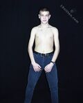 John - 19nitten, 19zone - Latino