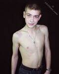 John - 19nitten, 19zone - Latino