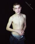 John - 19nitten, 19zone - Latino