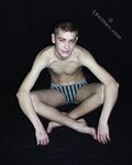 John - 19nitten, 19zone - Latino