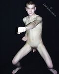 John - 19nitten, 19zone - Latino