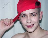 John - 19nitten, 19zone - Latino