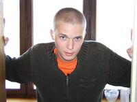 Jonnie - 19nitten, 19zone - Latino