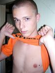 Jonnie - 19nitten, 19zone - Latino
