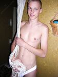 Jonnie - 19nitten, 19zone - Latino