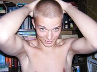 Jonnie - 19nitten, 19zone - Latino