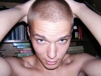 Jonnie - 19nitten, 19zone - Latino