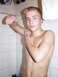 Kenneth - 19nitten, 19zone - Masturbation