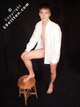 Kirjan - 19nitten, 19zone - Latino
