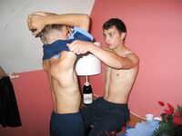 Kristian & Albert - 19nitten, 19zone - Masturbation