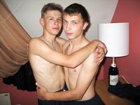 Kristian & Albert - 19nitten, 19zone - Masturbation