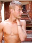 Levushka - 19nitten, 19zone - Russian