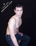 Mefis - 19nitten, 19zone - Latino