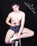 Mefis - 19nitten, 19zone - Latino