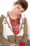 Micky 2 - 19nitten, 19zone - Latino