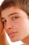 Micky 2 - 19nitten, 19zone - Latino