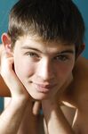 Micky 2 - 19nitten, 19zone - Latino
