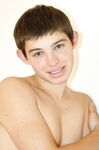Micky 2 - 19nitten, 19zone - Latino