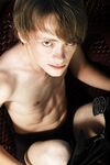 Mikel - 19nitten, 19zone - Latino