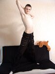 Norman - 19nitten, 19zone - Latino