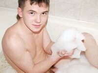 Paulo - 19nitten, 19zone - Latino