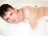Paulo - 19nitten, 19zone - Latino