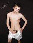 Remy - 19nitten, 19zone - Masturbation