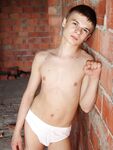 Rex - 19nitten, 19zone - Latino