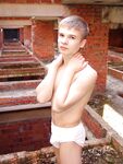Rex - 19nitten, 19zone - Latino