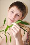 Slavik 1 - 19nitten, 19zone - Masturbation