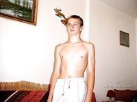 Tony U - 19nitten, 19zone - Masturbation