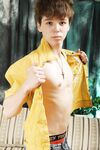 Tony - 19nitten, 19zone - Latino
