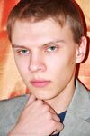 Venia - 19nitten, 19zone - Latino