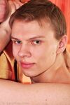 Venia - 19nitten, 19zone - Latino