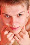 Venia - 19nitten, 19zone - Latino