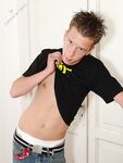 Willy - 19nitten, 19zone - Latino