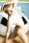 Yuliy 1 - 19nitten, 19zone - Masturbation
