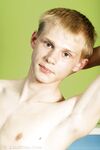 Yuliy 1 - 19nitten, 19zone - Masturbation