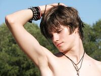 Zecka - 19nitten, 19zone - Latino