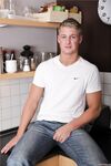 Martin 9 - TylersRoom - Twinks