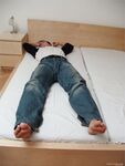 Vic - TylersRoom - Cumshot
