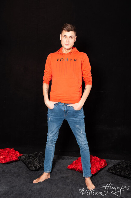 HELPING HAND (19.05.2022) - Eli Zoubek - WilliamHiggins, WH - Muscules