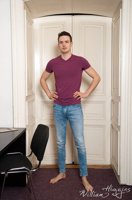 HELPING HAND (23.05.2022) - Klark Junak - WilliamHiggins, WH - Studs