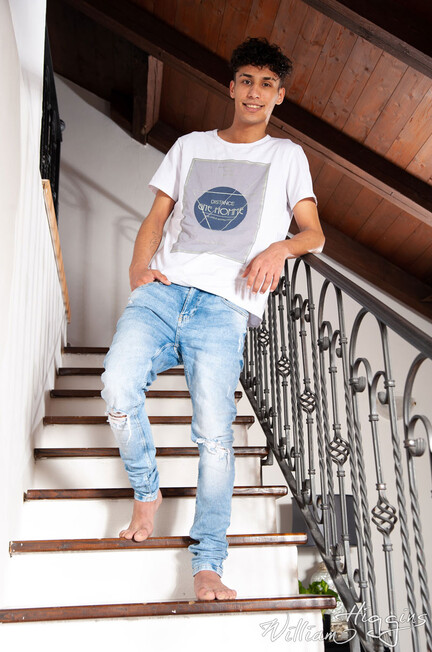 HELPING HAND (02.05.2022) - Krystof Plachta - WilliamHiggins, WH - Massage